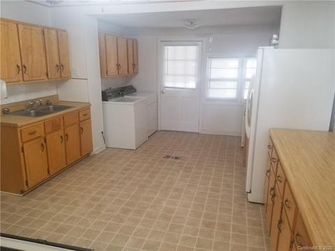 67 Willow St, Badin, NC 28009 photo 5