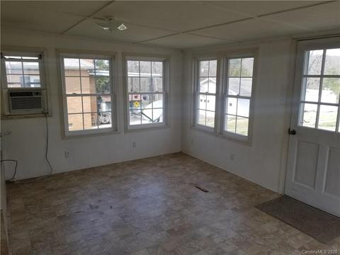 67 Willow St, Badin, NC 28009 photo 10