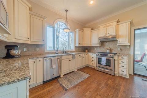 21511 Delftmere Dr, Cornelius, NC 28031 photo 11