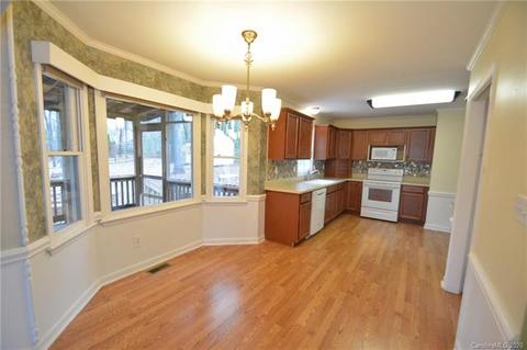 19614 Shevington Dr, Cornelius, NC 28031 photo 9