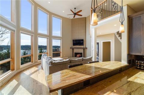 157 Mariners Pointe Ln, Hickory, NC 28601 photo 7