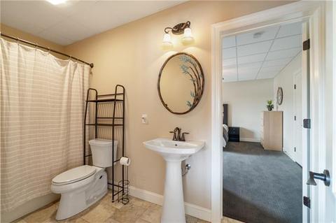 157 Mariners Pointe Ln, Hickory, NC 28601 photo 35