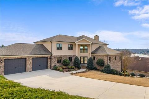 157 Mariners Pointe Ln, Hickory, NC 28601 photo 1