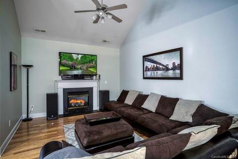 9708 Willow Leaf Ln, Cornelius, NC 28031 photo 4