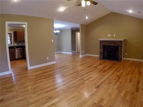 5202 Foley Dr, Hickory, NC 28602 photo 5