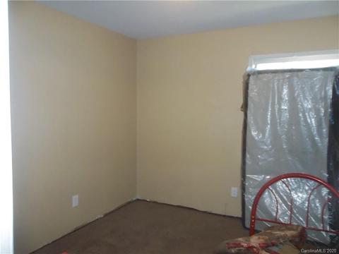 722 Kroll Ln, High Point, NC 27260 photo 6