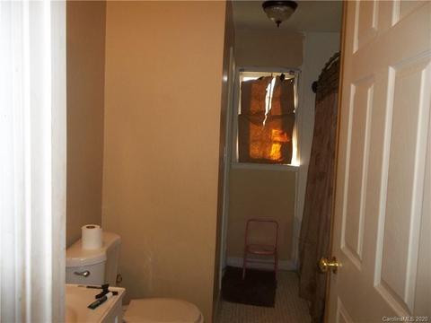 722 Kroll Ln, High Point, NC 27260 photo 11