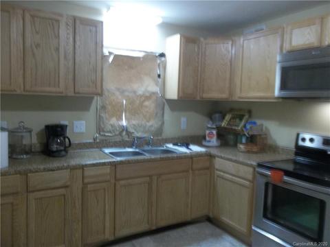 722 Kroll Ln, High Point, NC 27260 photo 4
