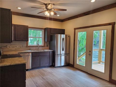 716 Rollins Rd, Marshall, NC 28753 photo 4