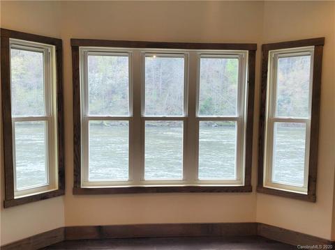 716 Rollins Rd, Marshall, NC 28753 photo 8