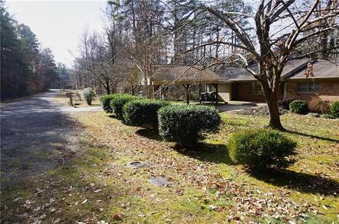 625 Sunset Dr SW, Conover, NC 28613 photo 4