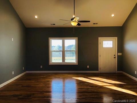 2529 Genes Loop, Morganton, NC 28655 photo 4