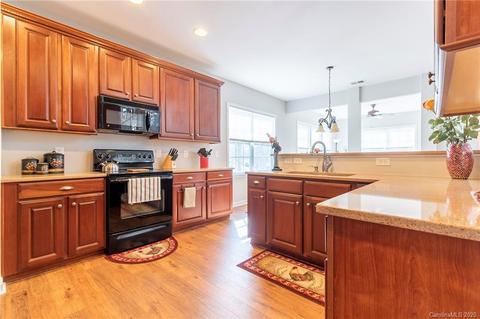 21917 Torrence Chapel Rd, Cornelius, NC 28031 photo 7