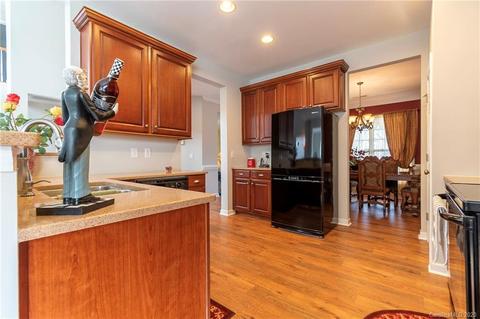 21917 Torrence Chapel Rd, Cornelius, NC 28031 photo 8