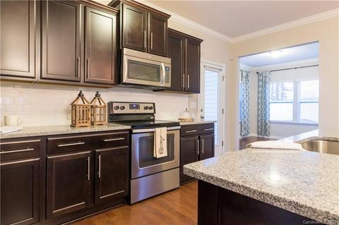 1769 Leeview Ln, Clover, SC 29710 photo 9