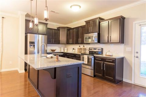 1769 Leeview Ln, Clover, SC 29710 photo 10