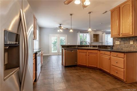 20331 Colony Point Ln, Cornelius, NC 28031 photo 8