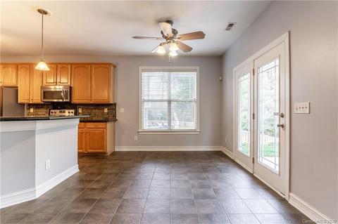 20331 Colony Point Ln, Cornelius, NC 28031 photo 12