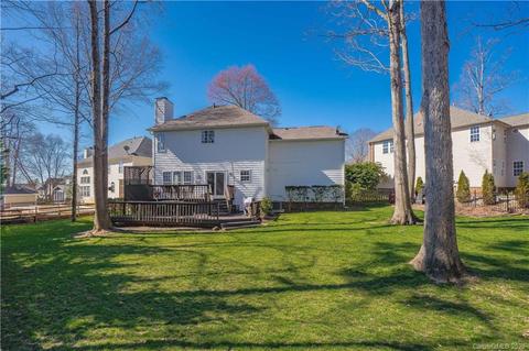 19511 Dufour Ct, Cornelius, NC 28031 photo 9