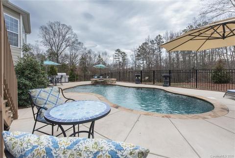 18800 Avery Park Dr, Cornelius, NC 28031 photo 1
