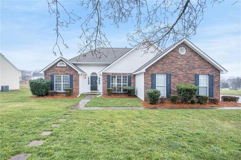 8704 Terra Cotta Dr Charlotte Nc 28215 15 Photos Mls