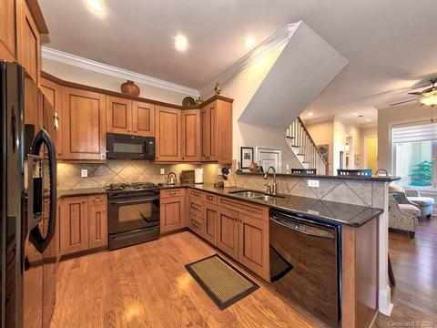 807 Jetton St, Davidson, NC 28036 photo 11