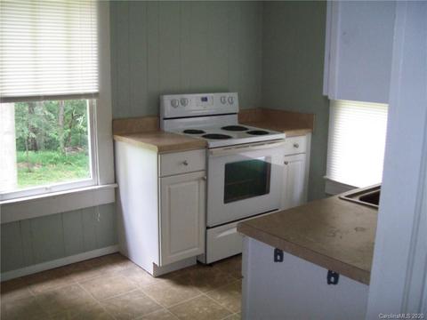 562 Causby Rd, Morganton, NC 28655 photo 2