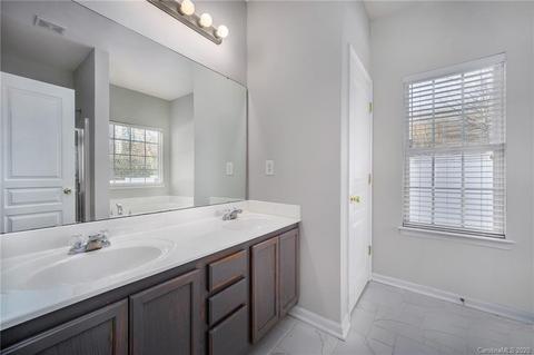 9173 Glenashley Dr, Cornelius, NC 28031 photo 4