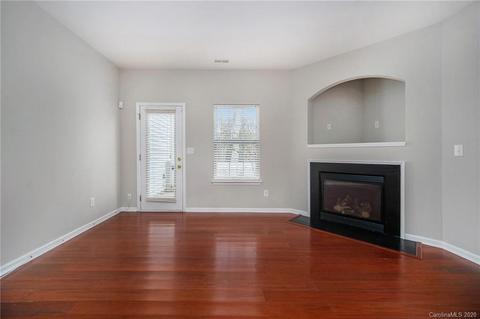 9173 Glenashley Dr, Cornelius, NC 28031 photo 2