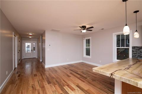 184 Burrell Ave, Brevard, NC 28712 photo 4