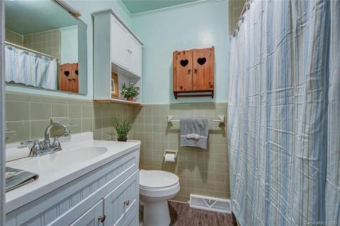 129 Dickson Rd, Lowell, NC 28098 photo 18