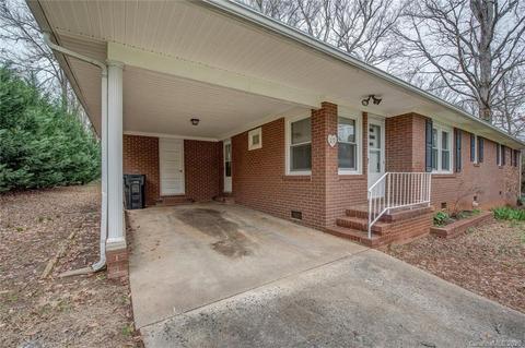 129 Dickson Rd, Lowell, NC 28098 photo 4