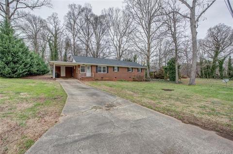 129 Dickson Rd, Lowell, NC 28098 photo 2