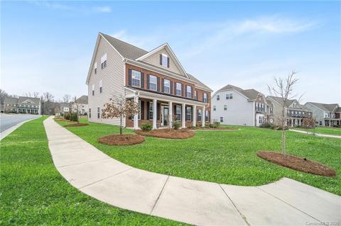 2094 Feldspar Dr, Davidson, NC 28036 photo 4