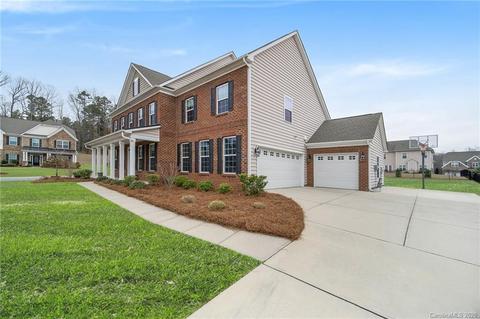 2094 Feldspar Dr, Davidson, NC 28036 photo 2