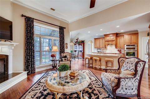 1035 Ridgeview Ct, Davidson, NC 28036 photo 3