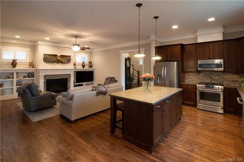 625 Hudson Pl, Davidson, NC 28036 photo 8