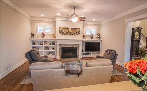 625 Hudson Pl, Davidson, NC 28036 photo 7