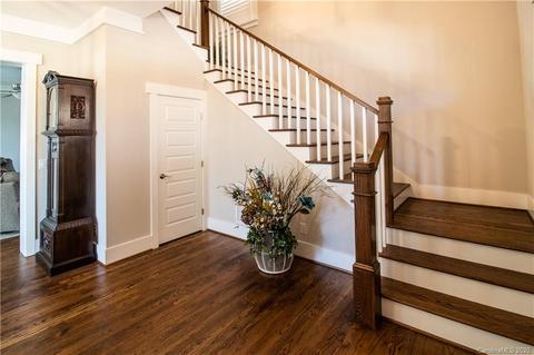 625 Hudson Pl, Davidson, NC 28036 photo 4