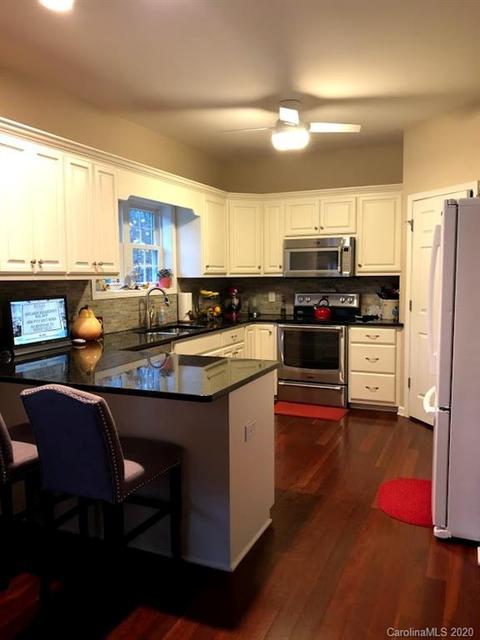 112 Brookstone Dr, Morganton, NC 28655 photo 11