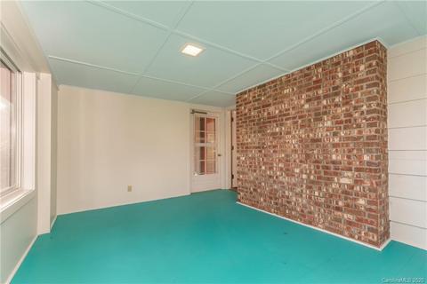 35 Forest Ln, Tryon, NC 28782 photo 13