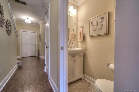 18644 Oakhurst Blvd, Cornelius, NC 28031 photo 4