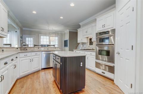 17919 River Ford Dr, Davidson, NC 28036 photo 5