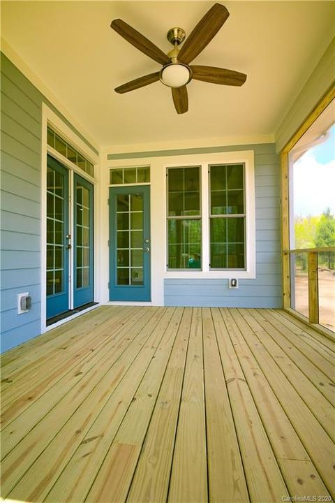 82 Eugene Ln, Flat Rock, NC 28731 photo 7