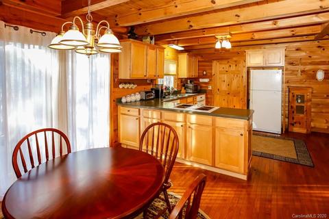 191 Jobes Trl, Lake Lure, NC 28746 photo 11