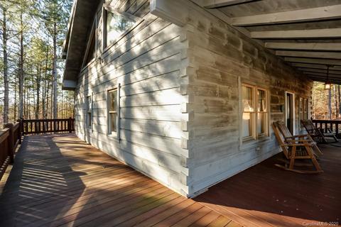 191 Jobes Trl, Lake Lure, NC 28746 photo 3
