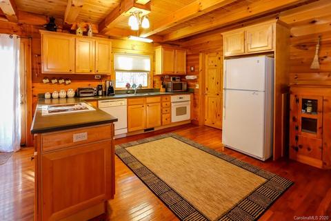 191 Jobes Trl, Lake Lure, NC 28746 photo 8