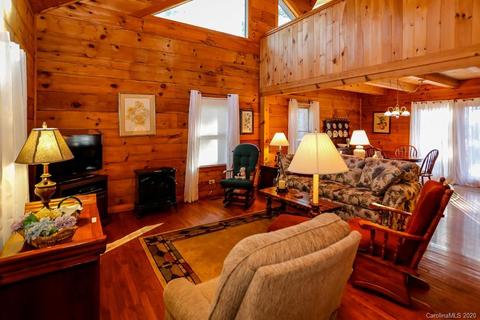 191 Jobes Trl, Lake Lure, NC 28746 photo 4