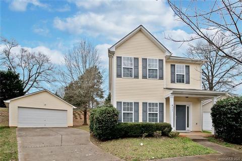 9111 Glenashley Dr, Cornelius, NC 28031 photo 1