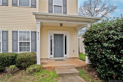 9111 Glenashley Dr, Cornelius, NC 28031 photo 2